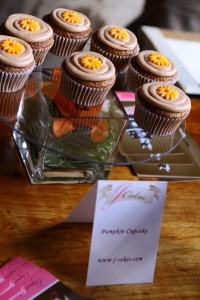 JCakes custom cupcakes on display