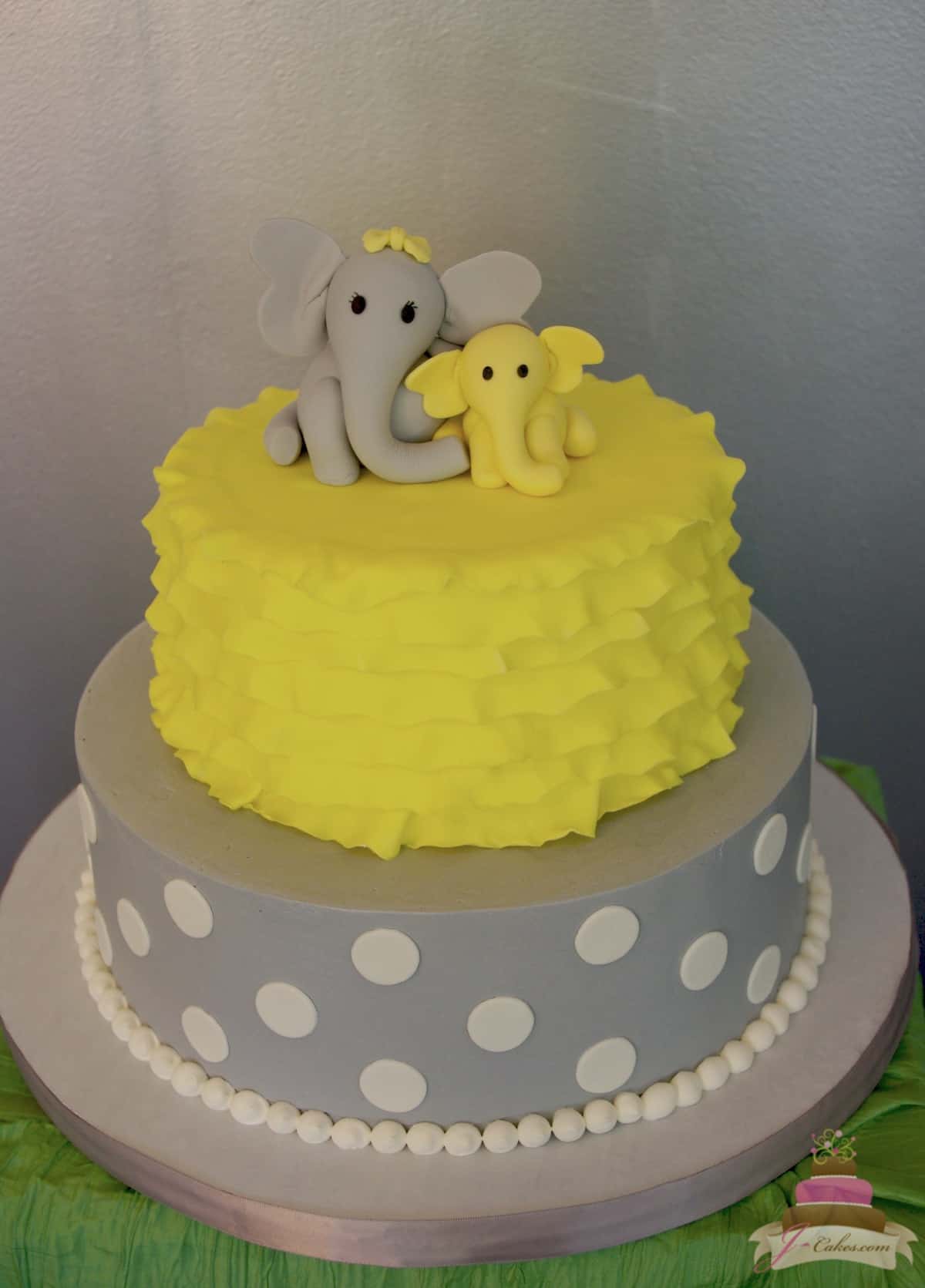 (227) Elephant Baby Shower Cake