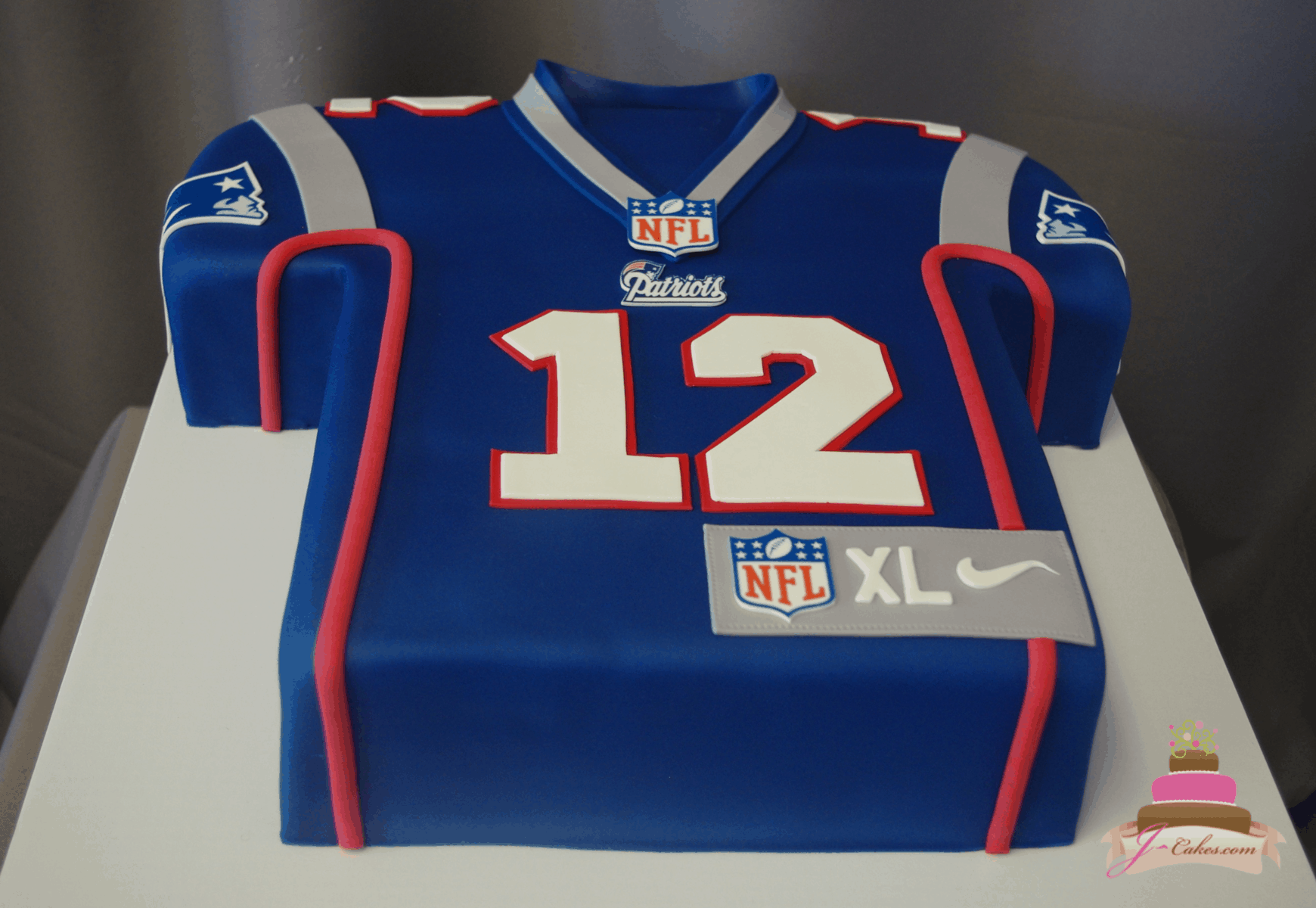 (187) Patriots Jersey Cake