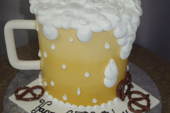 (186) Buttercream Beer Mug Cake