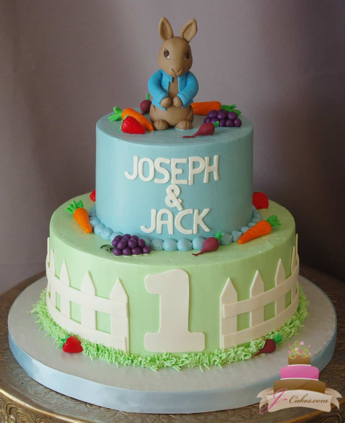 (490) Peter Rabbit Theme Cake