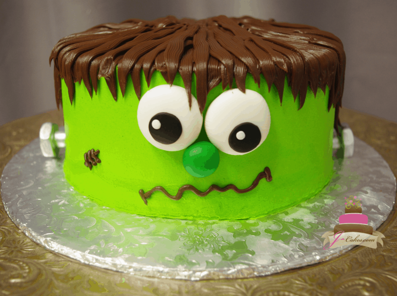 (538) Frankenstein Halloween Cake