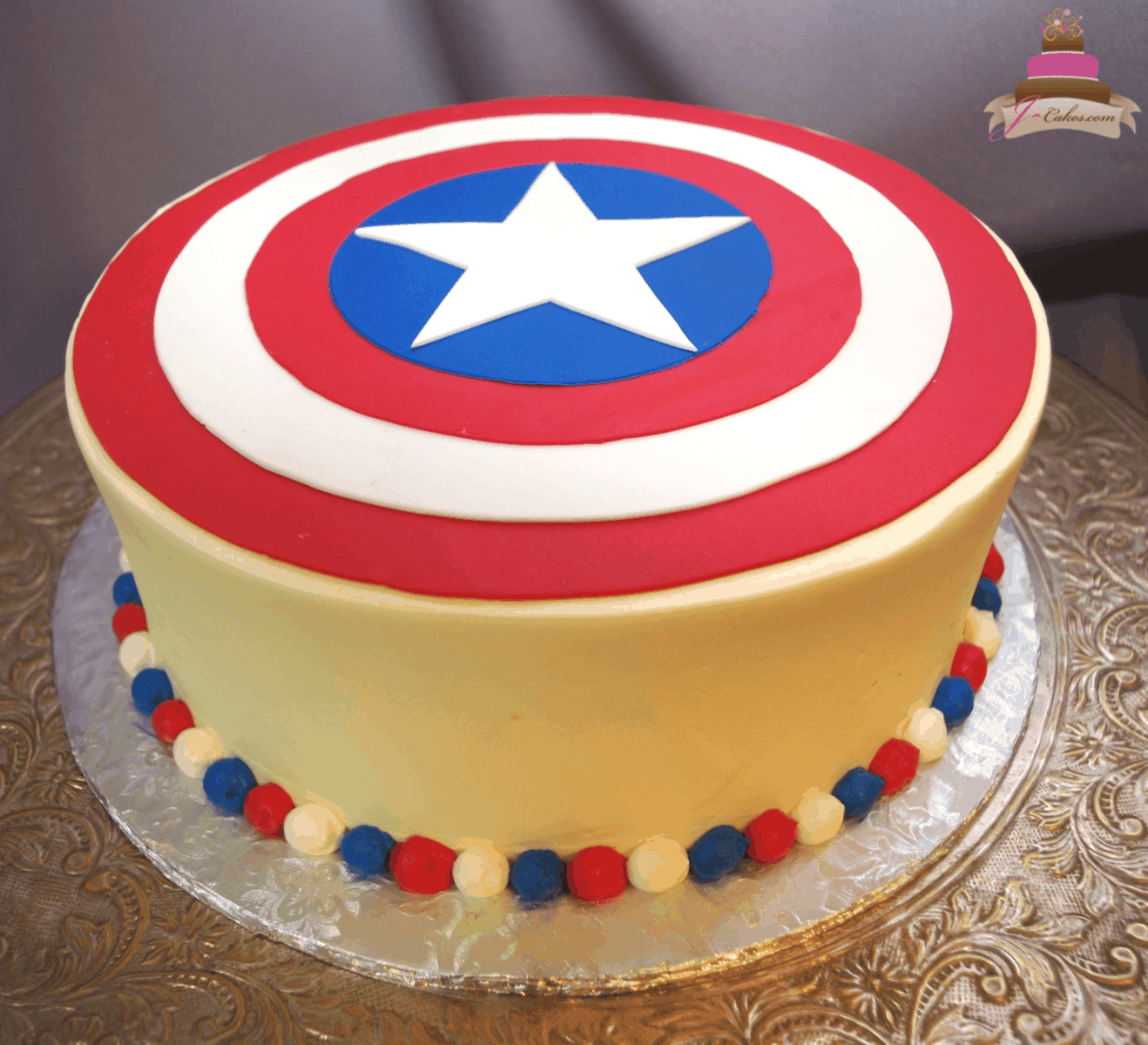 Captain Marvel Cake, Food & Drinks, Homemade Bakes on Carousell