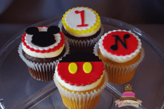 (654) Mickey Cupcakes