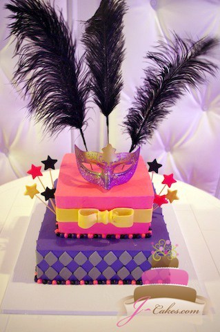 (921) Pink and Purple Masquerade Sweet 16 Cake