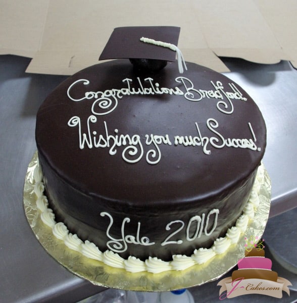 (811) Graduation Cake with Truffle Grad Cap