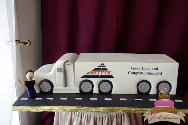 (822) Tractor Trailer Shaped Cake
