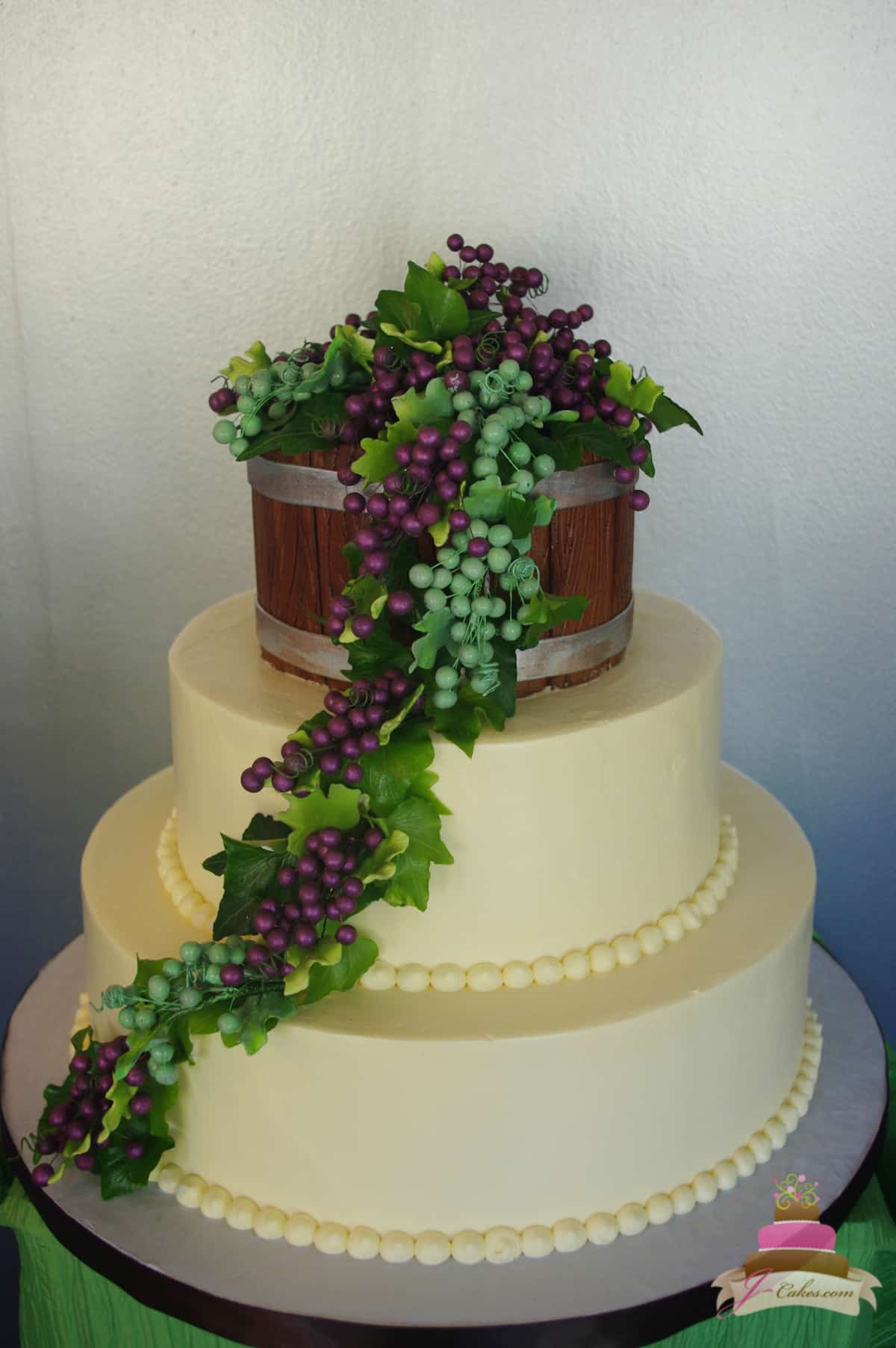 (1154) Wine Barrel Wedding Cake