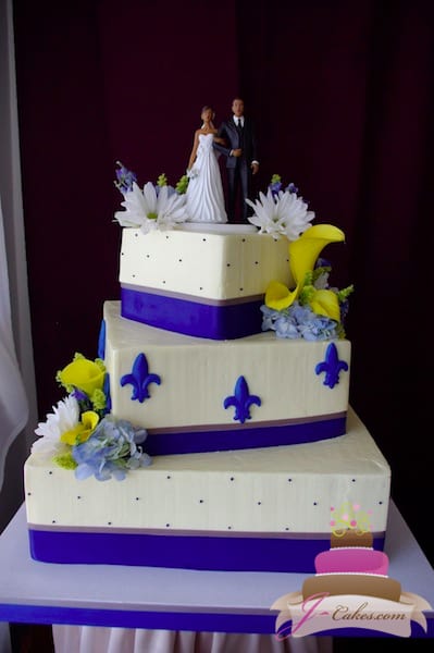 (1104) Blue Fleur De Lis Wedding Cake