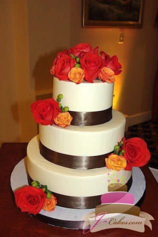 (1074) Smooth Wedding Cake with Brown Ribbon