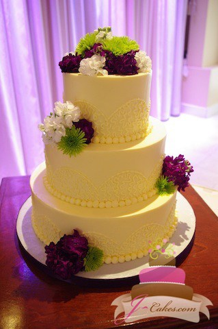 (1053) Cornelli Lace Arch Wedding Cake
